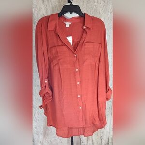 Red button front tunic top Nwt Size Plus 14/16